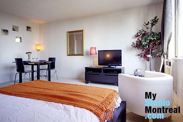 Hotel Montreal Studios 2*